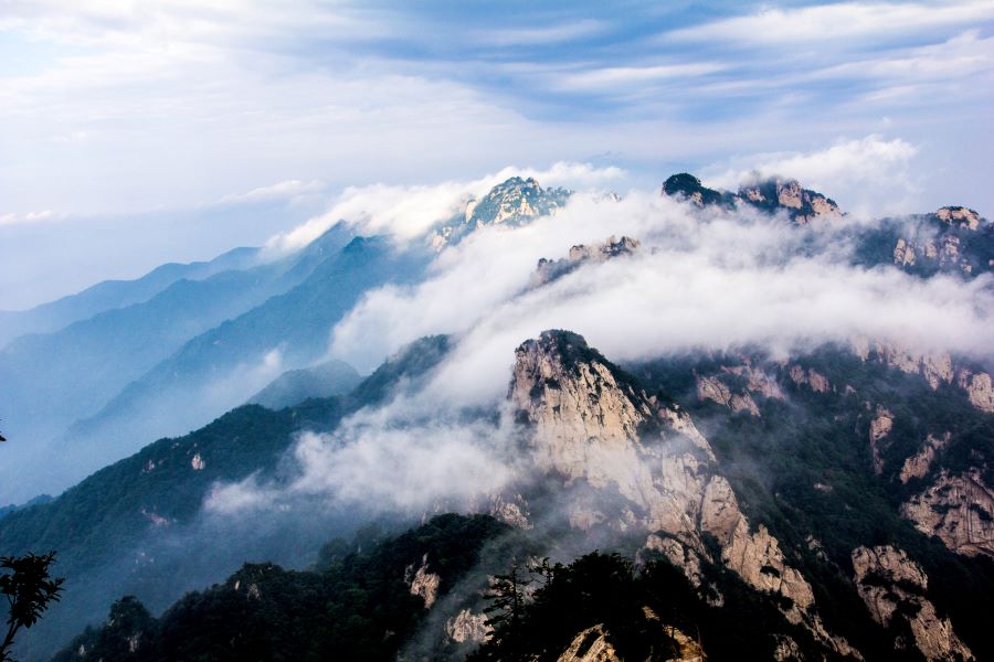 【河南印象】洛阳老君山+龙门石窟 +嵩山少林寺 +开封大宋武侠城+许昌胖东来四日游